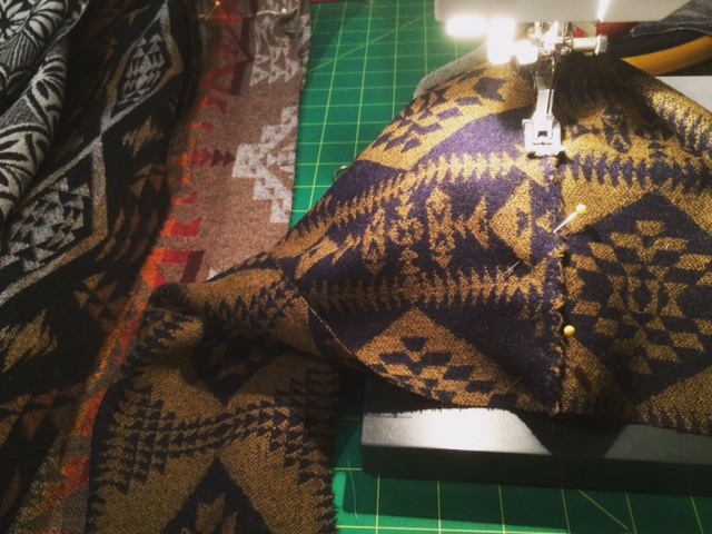 Pendleton wool cowl how-to - West Coast Crafty